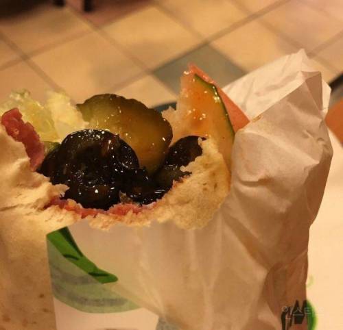 의외로 사람들이 카스테라와 서브웨이에서 먹는 것.jpg | 인스티즈