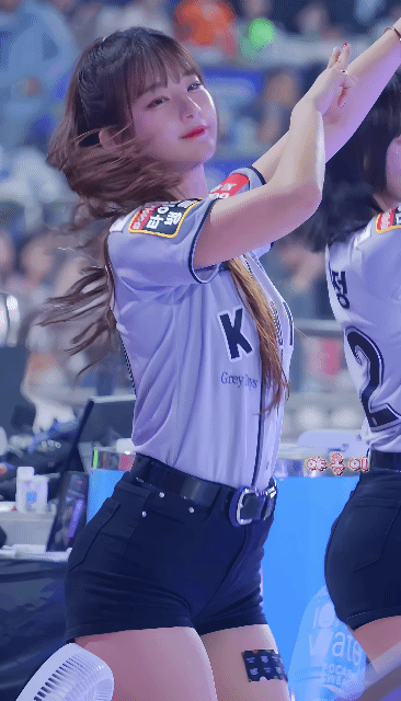 KT 14살 차이 치어리다 | 인스티즈