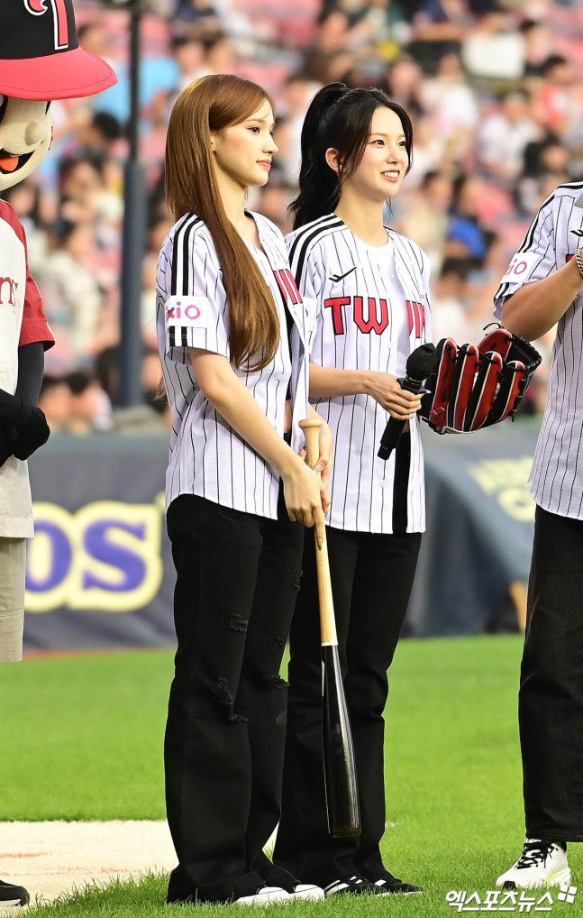 3년 연속 시구, 시타 진행하고 있다는 여돌...jpg | 인스티즈