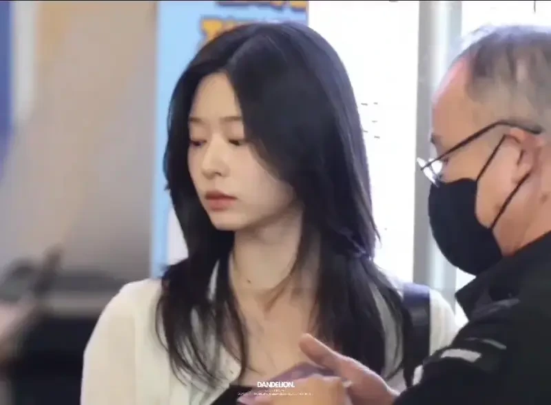 김민주 공항 실물느낌 | 인스티즈