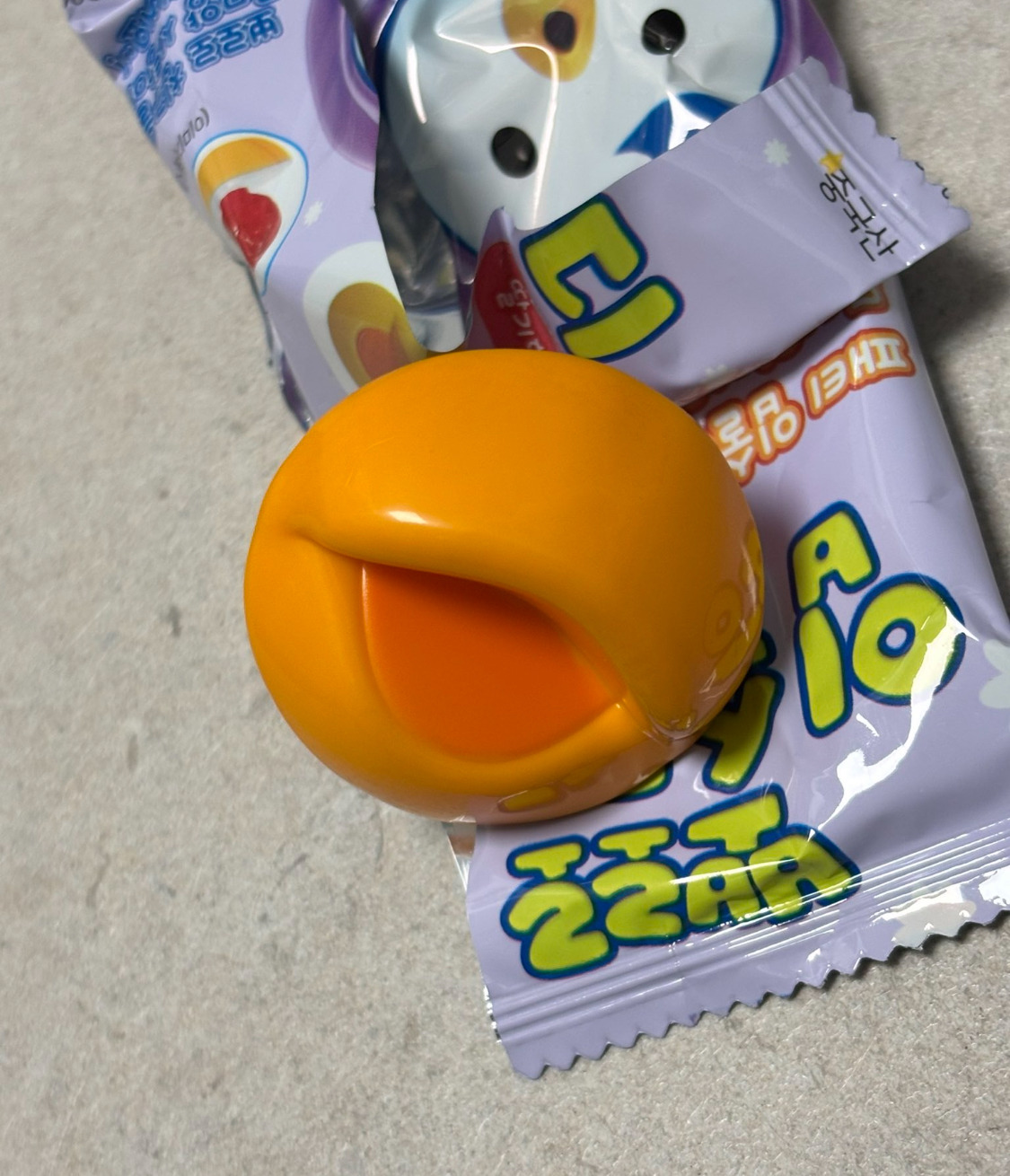 헌혈을 했더니 뽀로로 사탕 한박스를 줌 ㅋㅋㅋ | 인스티즈