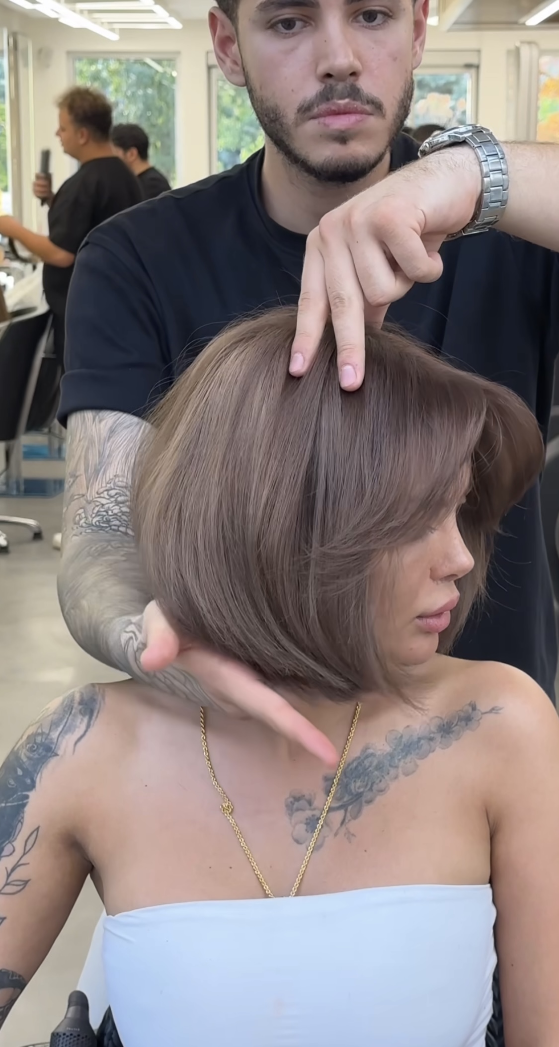 머리 진짜 잘 하는 것 같은 미용사 .jpg | 인스티즈