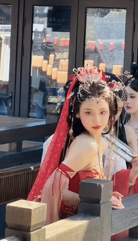 모여서 대기중인 궁녀들 .gif | 인스티즈