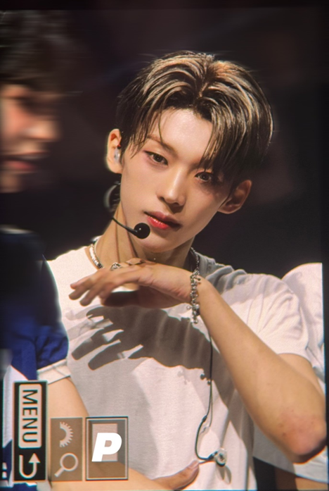 팬들 취향 갈리는 신인 남돌 메이크업 차이 | 인스티즈