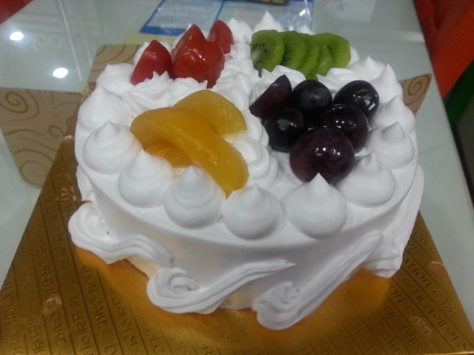 호불호 갈리는 옛날 생크림 케이크.jpg | 인스티즈