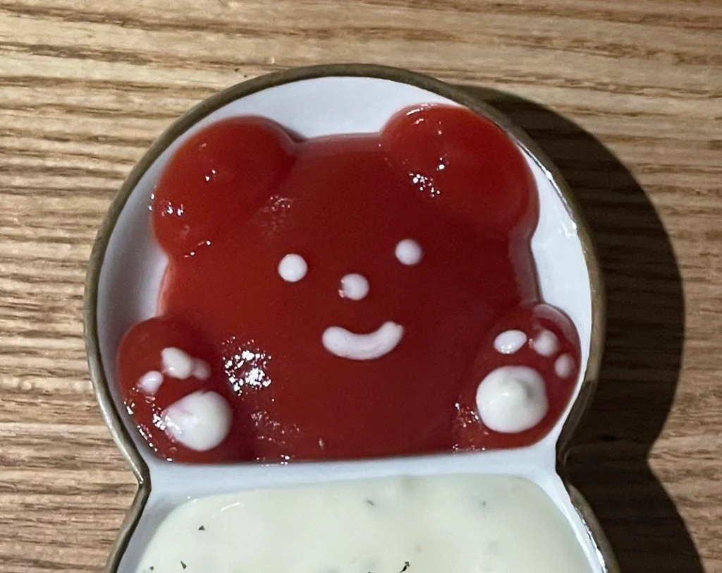 식당에 나타난 케찹 아티스트 | 인스티즈