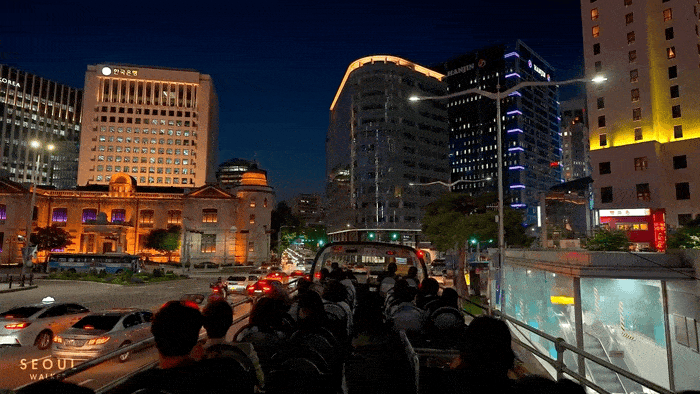관광객들 눈 돌아가는 서울의 밤 시티 투어 버스 | 인스티즈