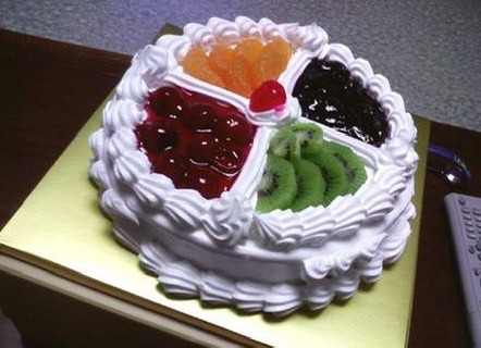 호불호 갈리는 옛날 생크림 케이크.jpg | 인스티즈