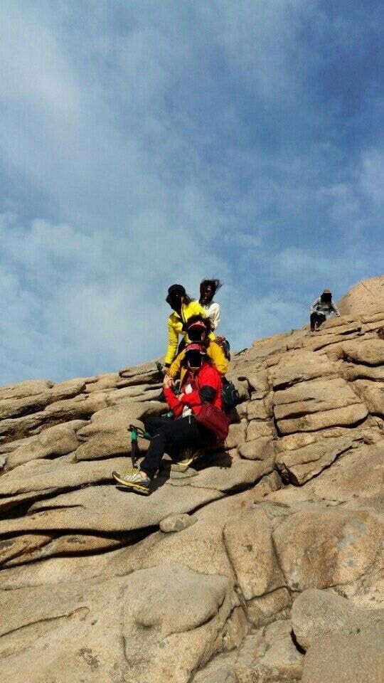 엄마 사진에 찍힌 이상한 여자 | 인스티즈