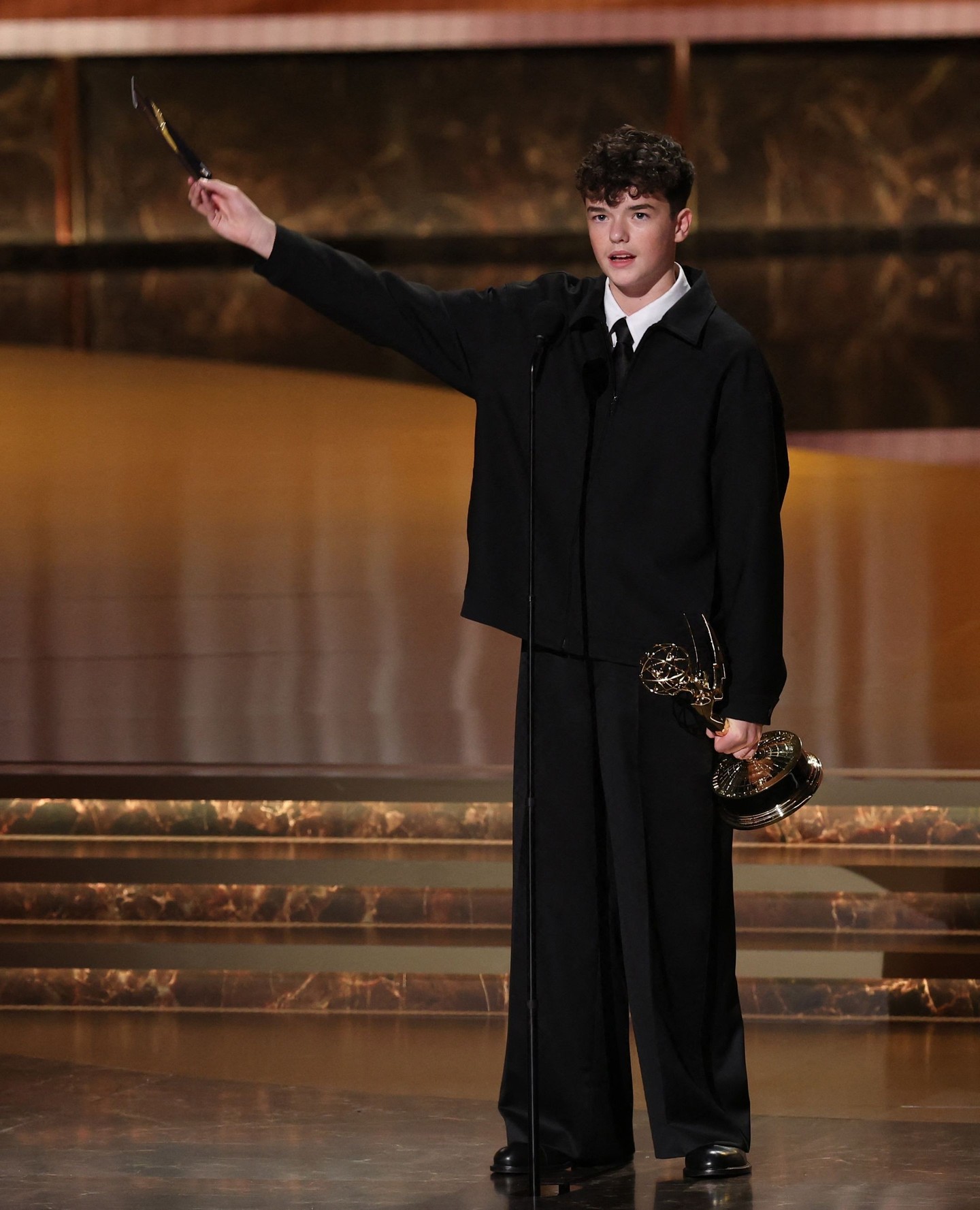 넷플 소년의 시간 역대 최연소 연기상 수상 | 인스티즈