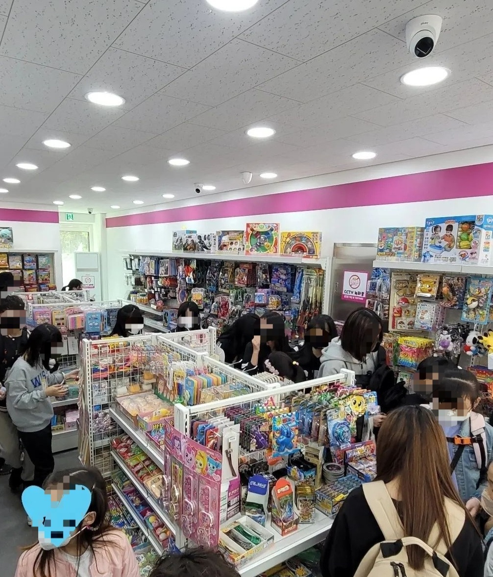 요즘 동네마다 하나씩 있다는 무인문구점.jpg | 인스티즈