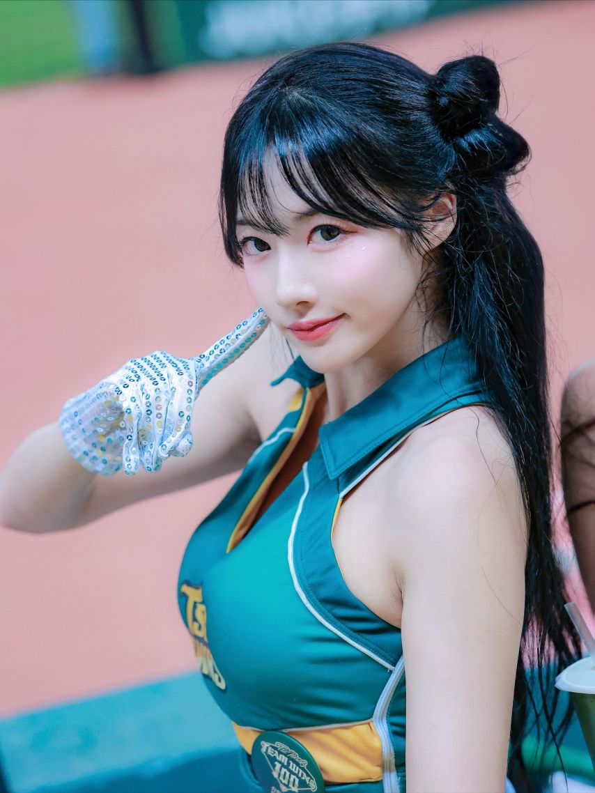 잘생긴 치어리더 | 인스티즈