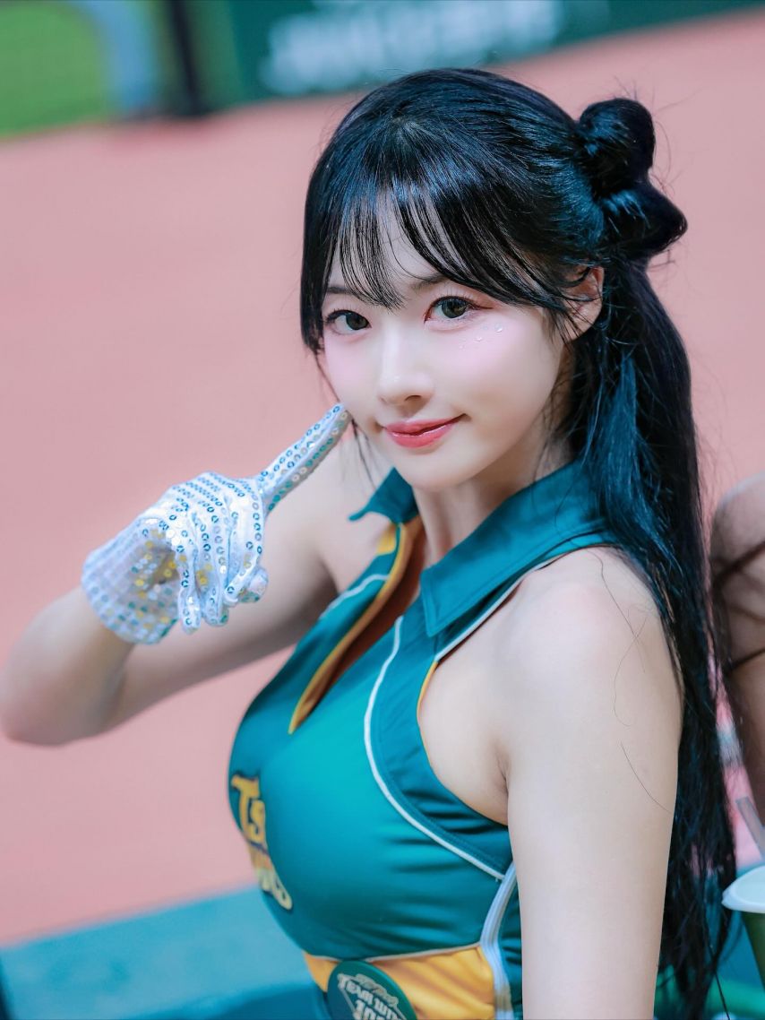 잘생긴 치어리더 | 인스티즈