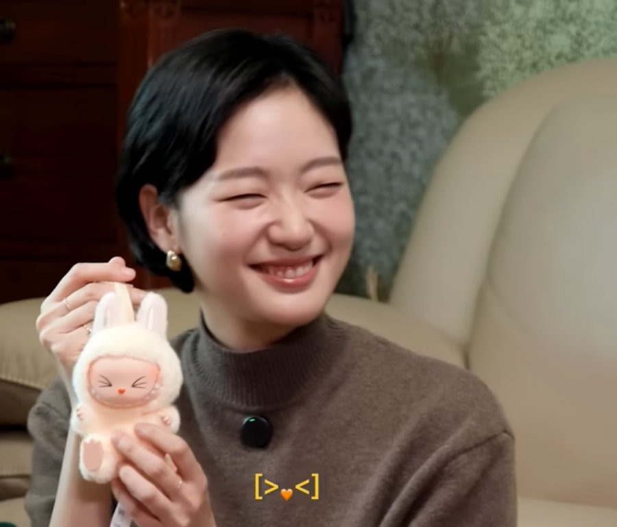 박지현이 김고은 닮았다고 선물해준 라부부 인형 | 인스티즈