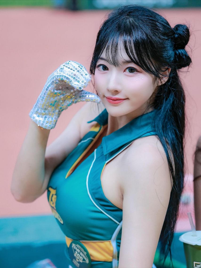 잘생긴 치어리더 | 인스티즈