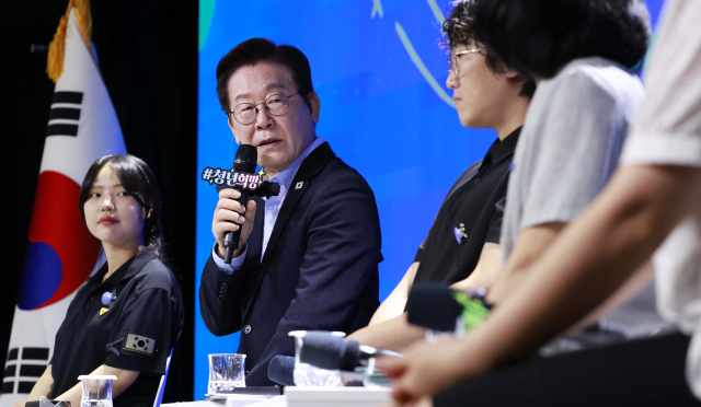 李대통령 "여자가 여자 미워하는건 이해하는데" 좌중 웃음 터진 순간 | 인스티즈