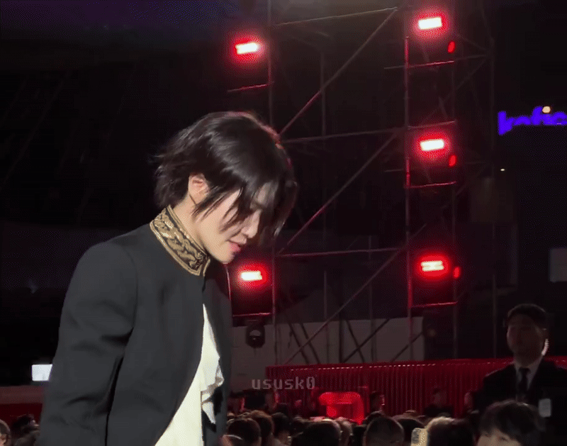 부국제 레드 카펫 패션이 뜨거운 반응을 얻을 줄 몰랐다는 심은경 | 인스티즈