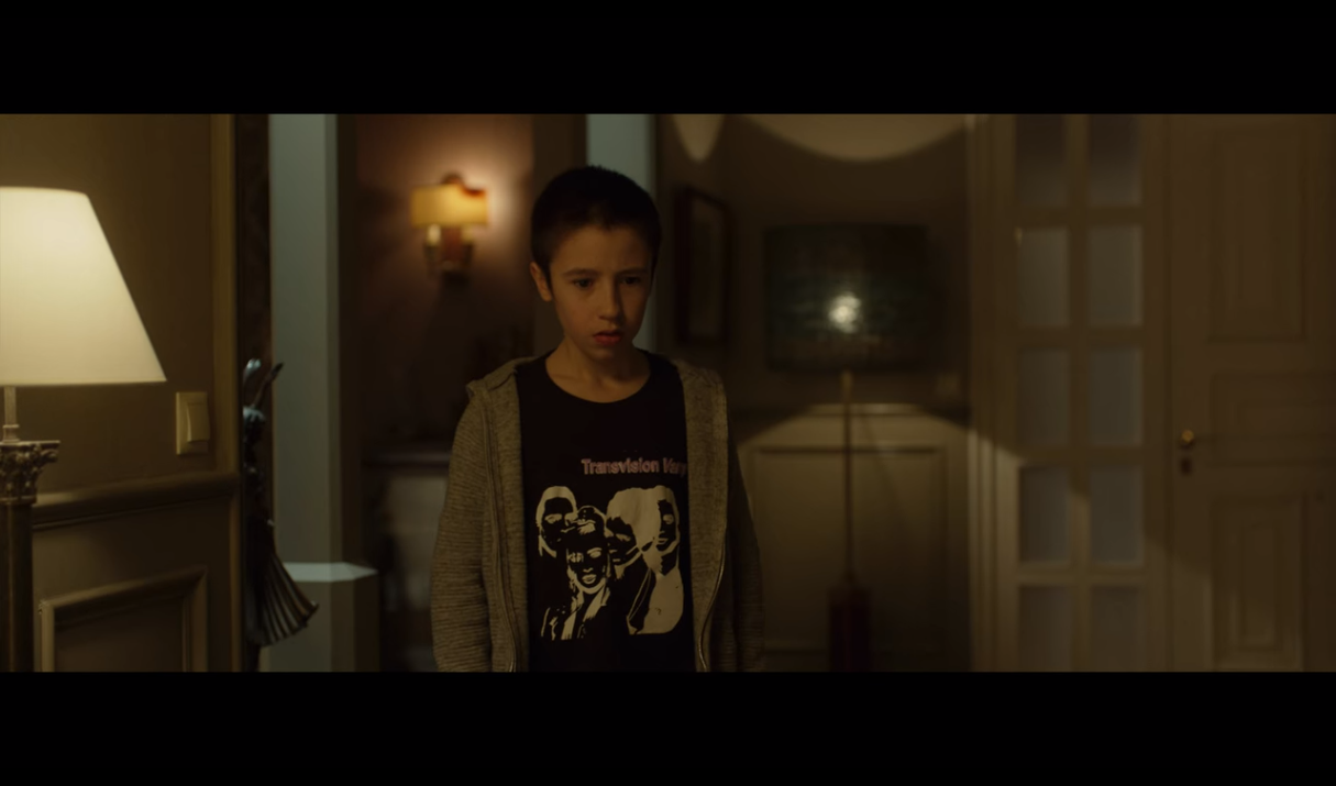 새로 이사온 집에서 25년 전에 죽은 소년과 연결됐는데 다음 날 일어나니 내 딸이 완전히 사라졌다 | 인스티즈