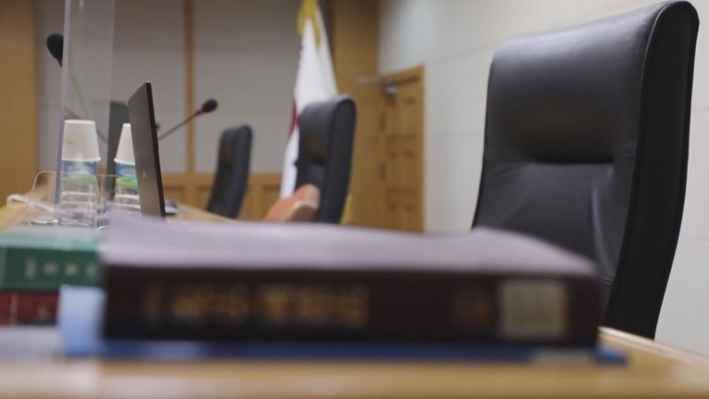 여아 성범죄 후 "담배 10갑 줄게" 파렴치 20대.. 징역 5년 구형 | 인스티즈