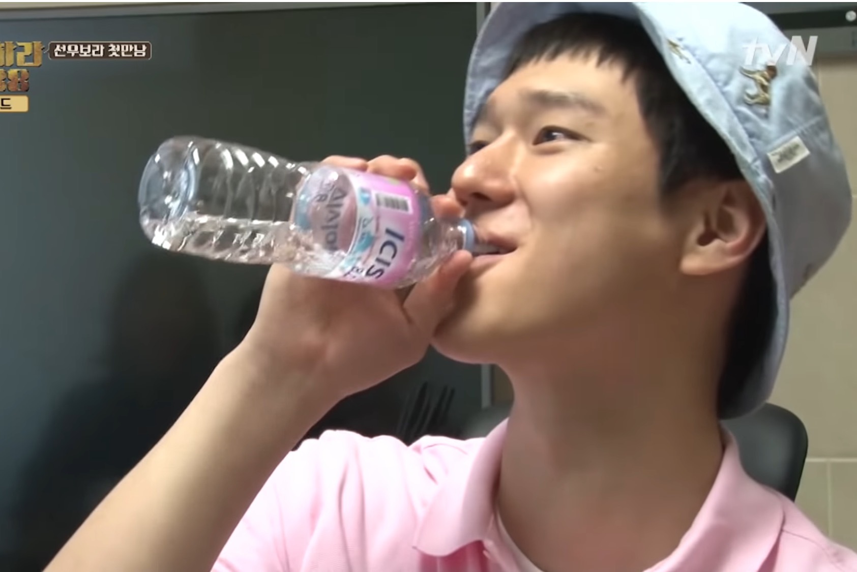 실제 6년 찐친끼리 찍은 키스신.jpg | 인스티즈