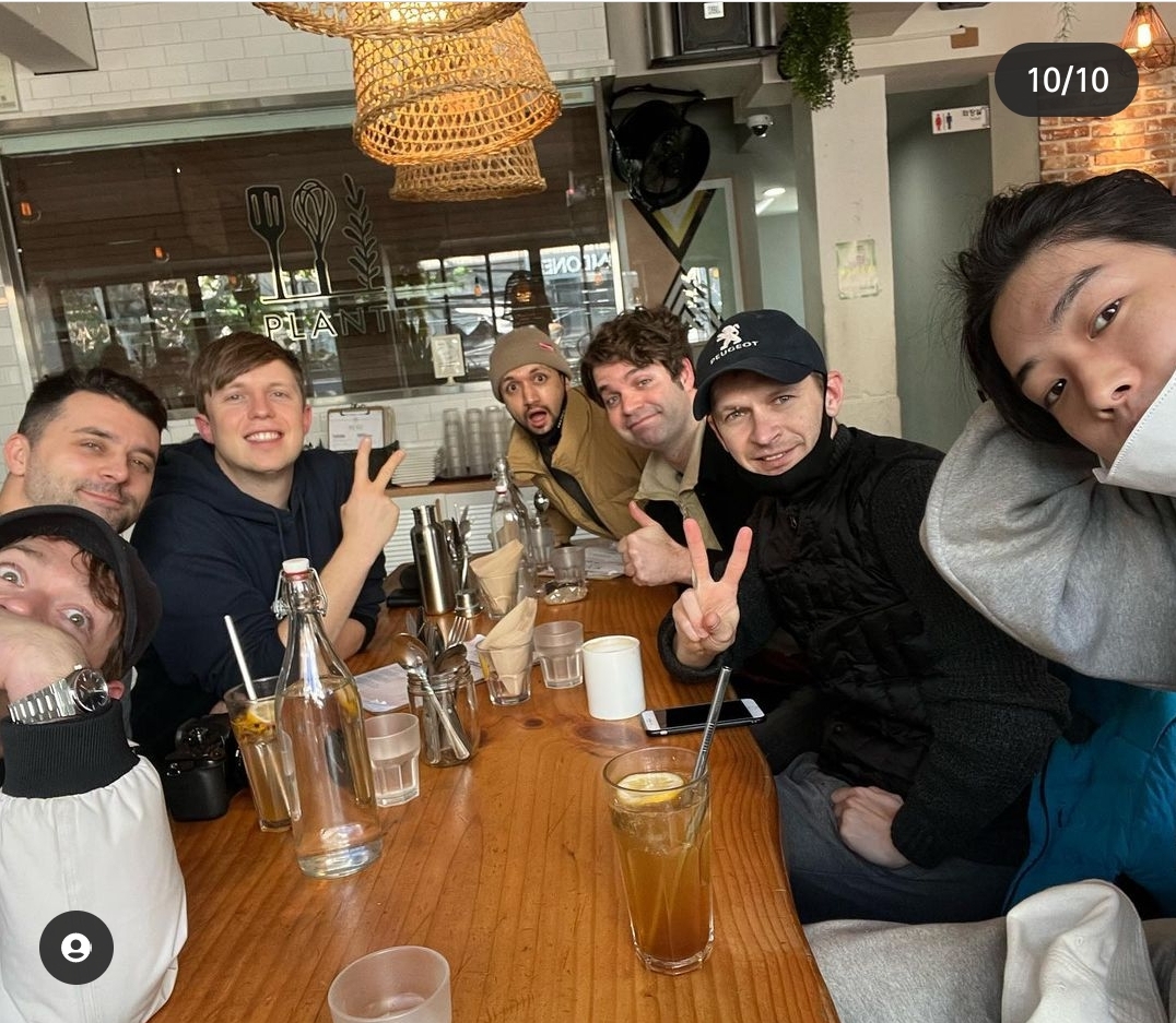 비정상회담 멤버들 송년회 스케일 | 인스티즈