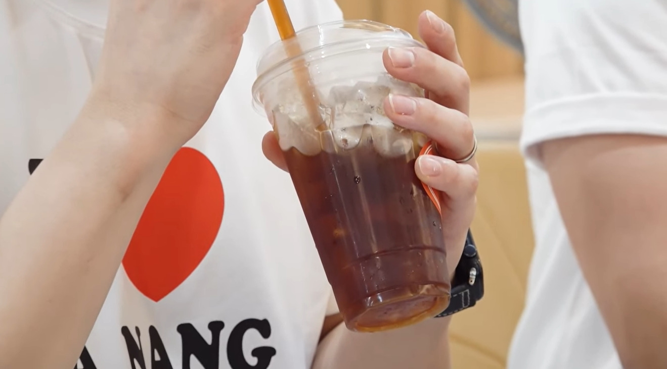 항공기 승무원을 전부 남자로 한다면......(에어부산 유튜브) | 인스티즈