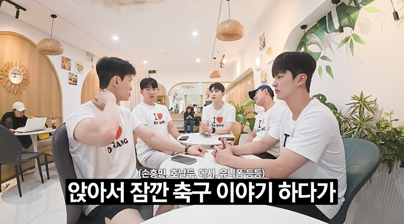 항공기 승무원을 전부 남자로 한다면......(에어부산 유튜브) | 인스티즈