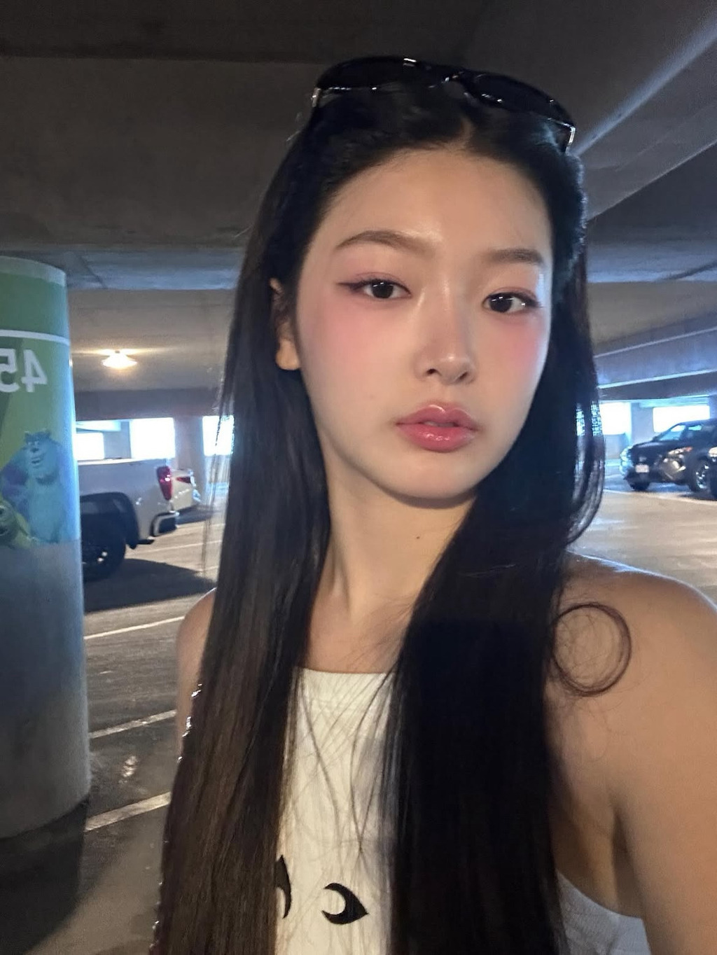 미국젠지 감성🇺🇸 캣츠아이 윤채 사복 모음 | 인스티즈