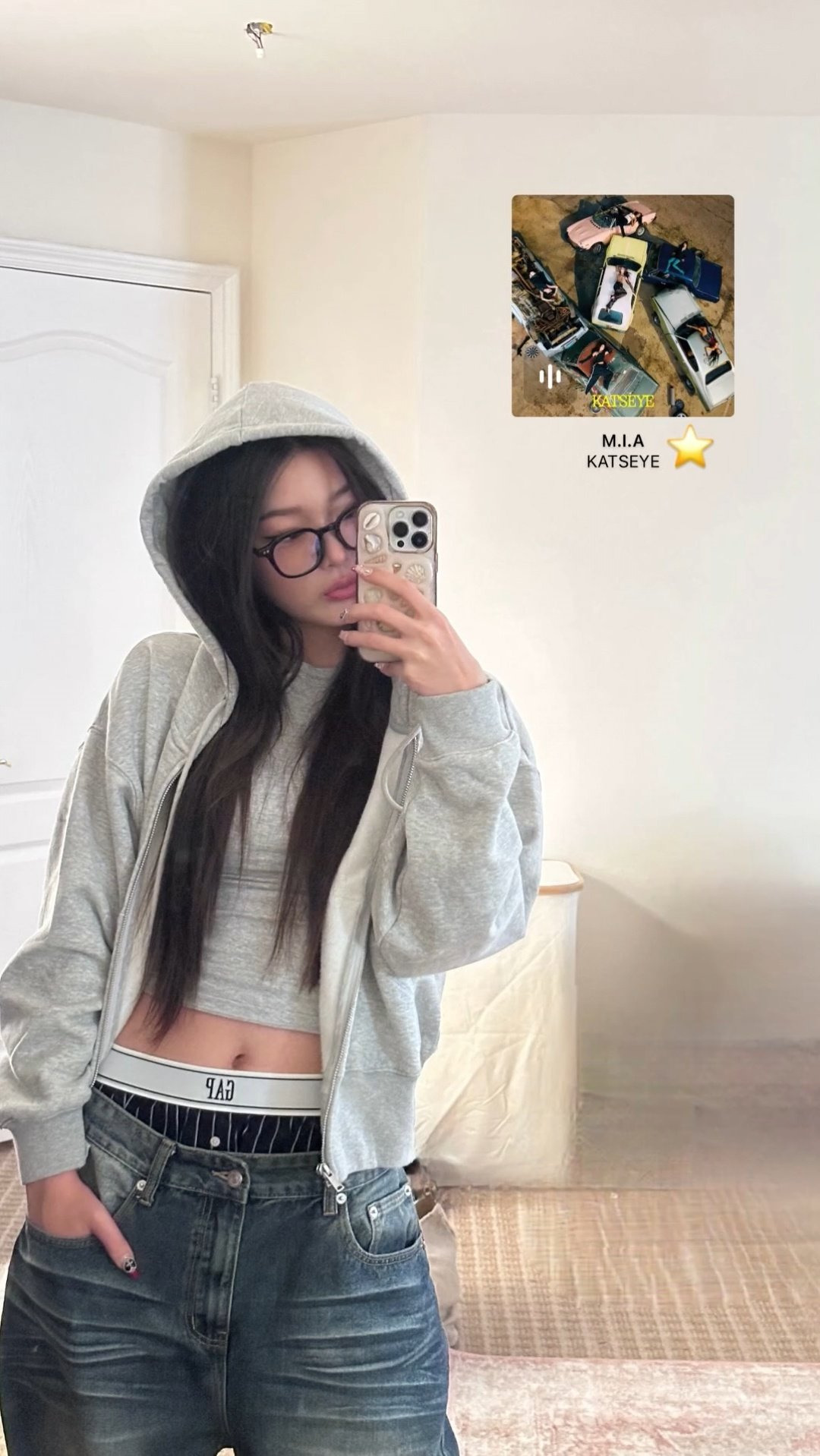 미국젠지 감성🇺🇸 캣츠아이 윤채 사복 모음 | 인스티즈