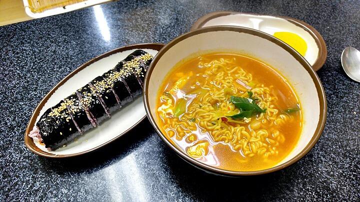 금상첨화의 한국식 표현이 탄수화물중독국가다움.twt | 인스티즈