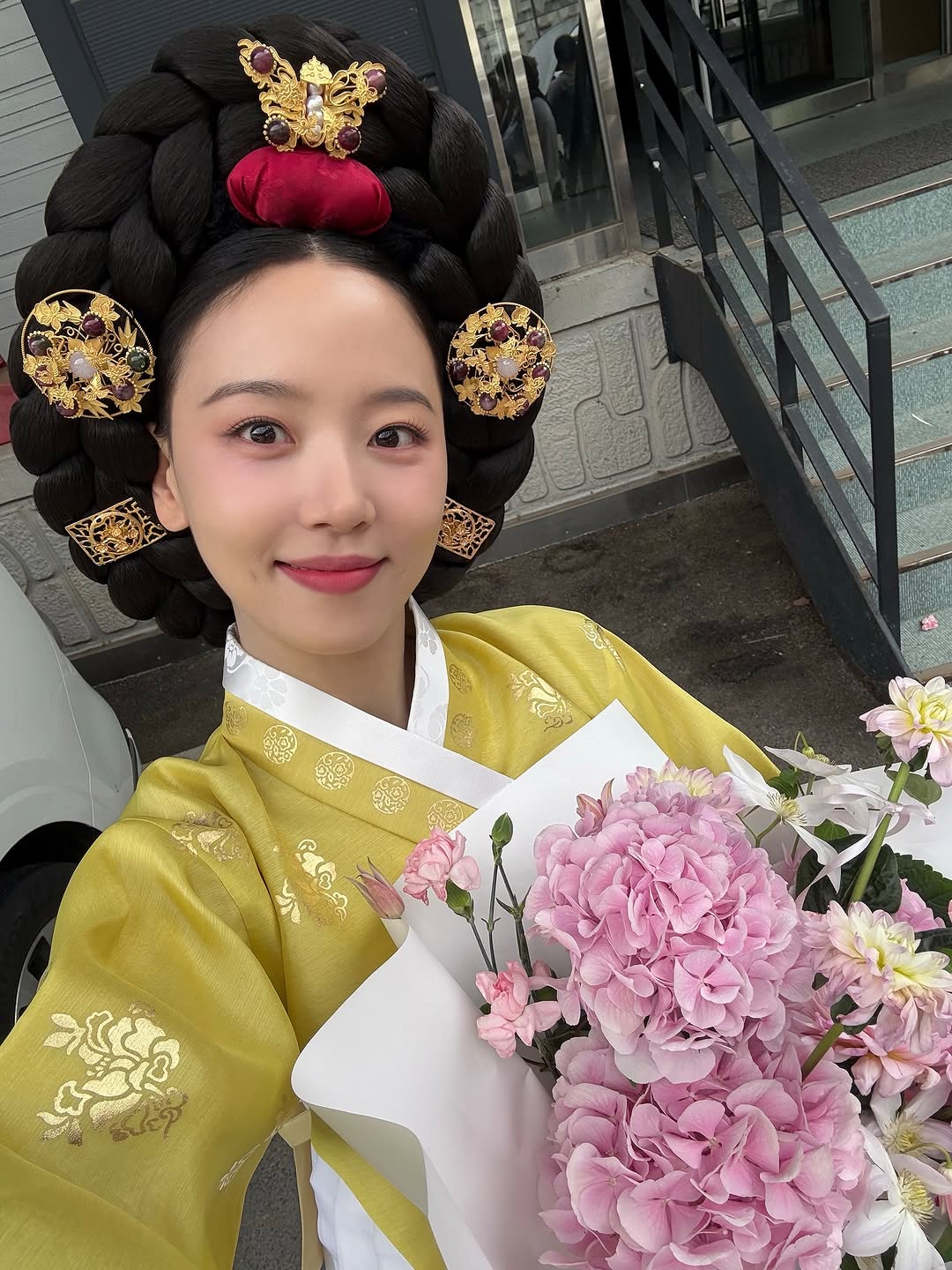 강한나가 연기한 강목주로 보는 '폭군의 셰프' 속 가채머리와 복식 | 인스티즈