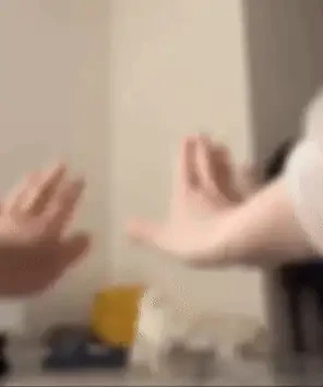 온몸으로 하이파이브하는 강아지 .gif | 인스티즈