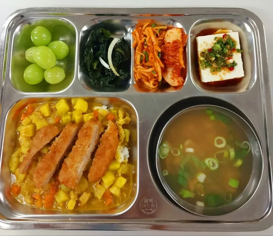 한국 학교 급식은 이미 레딧에서도 유명 | 인스티즈