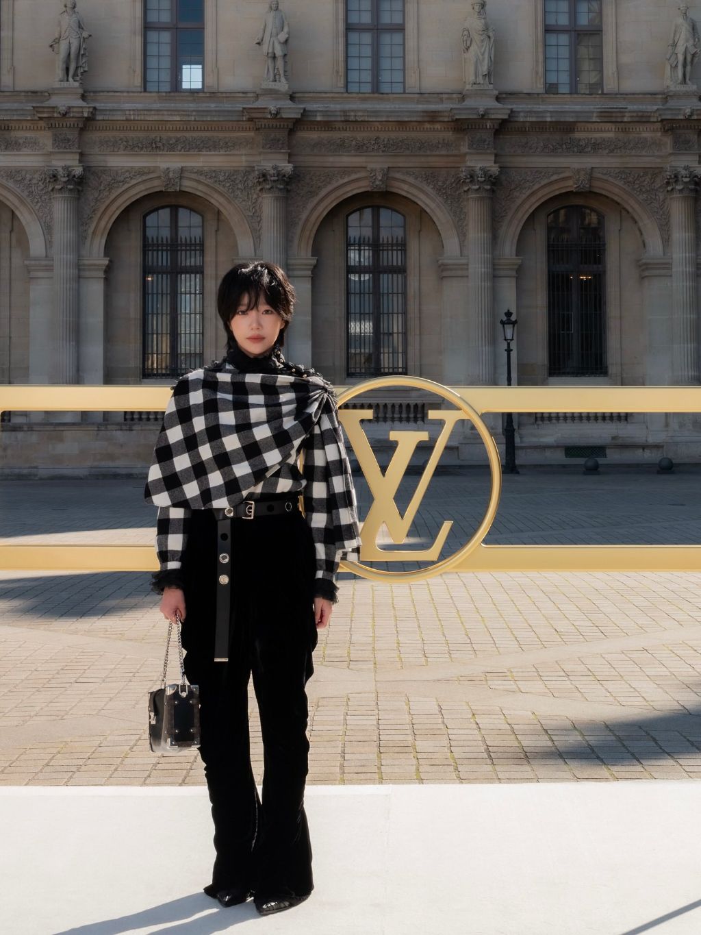 루이비통 파리패션쇼 참석한 조유리 | 인스티즈