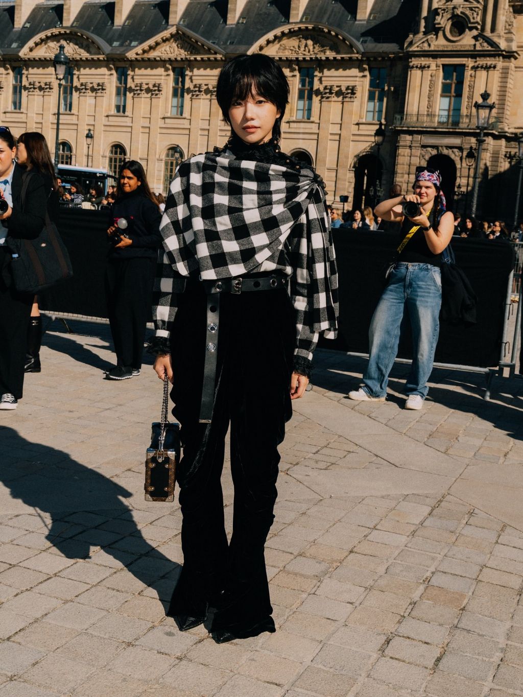 루이비통 파리패션쇼 참석한 조유리 | 인스티즈