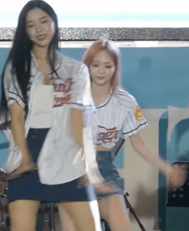 트리플에스 김채연 광주대 축제.gif | 인스티즈