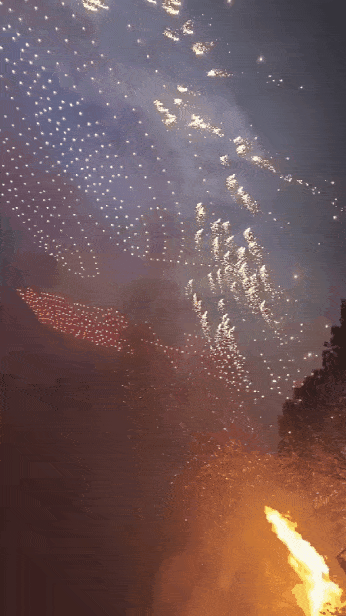 중국 : 드론과 볼꽃을 합치면 개쩌는 쇼가 나오겠지??? | 인스티즈