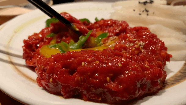 육회 좋아하는 사람...gif | 인스티즈