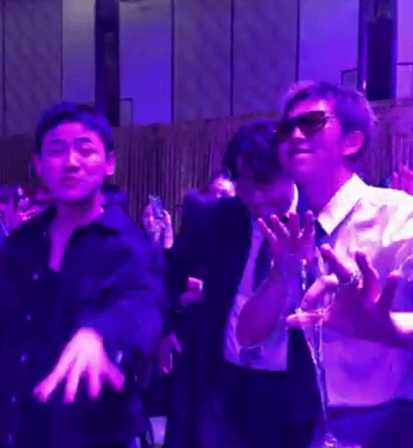 W korea 공계에 올라온 유방암 자선 행사 분위기 모음 .gif | 인스티즈