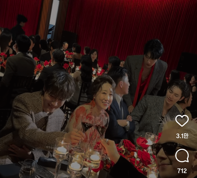 W korea 공계에 올라온 유방암 자선 행사 분위기 모음 .gif | 인스티즈