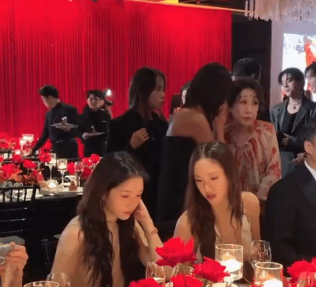 W korea 공계에 올라온 유방암 자선 행사 분위기 모음 .gif | 인스티즈