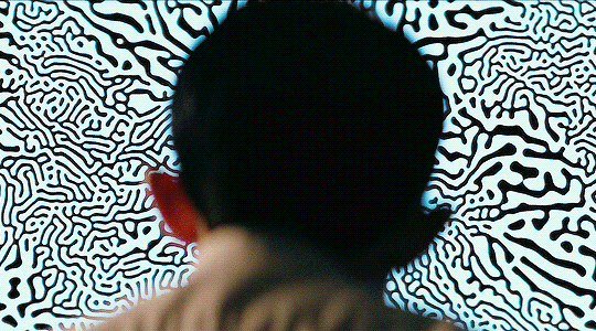 영화 비바리움 vs 영화 바바리안.gif | 인스티즈