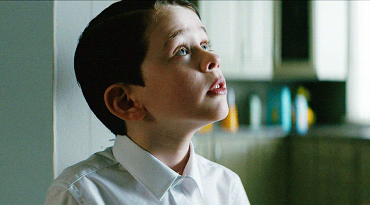 영화 비바리움 vs 영화 바바리안.gif | 인스티즈