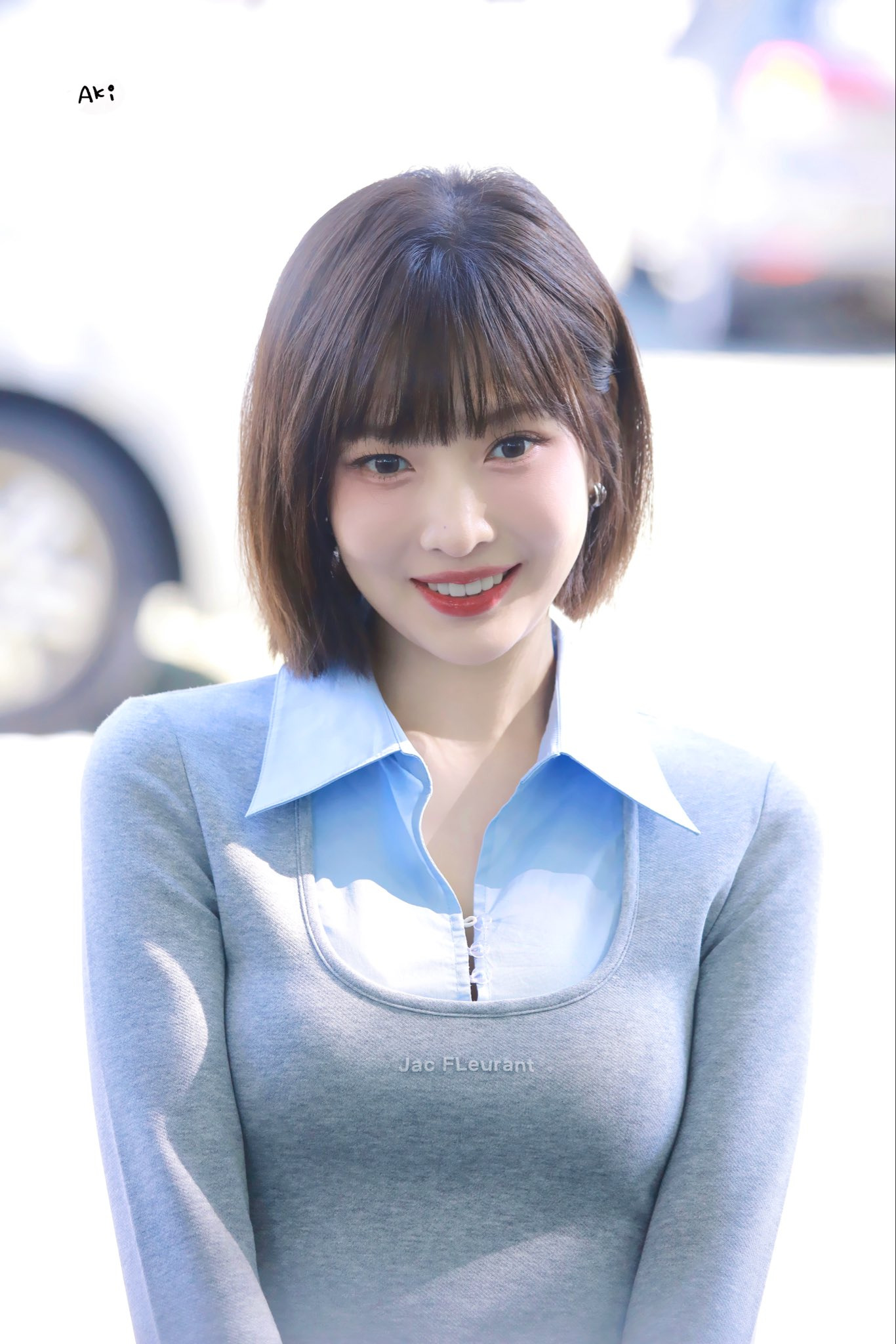 팬들 반응 좋은 레드벨벳 조이 칼단발 출근짤.jpg | 인스티즈