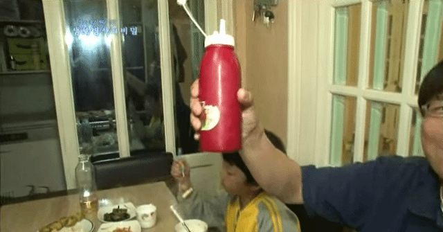 생로병사의 비밀 짠맛 중독 아저씨 먹방ㅋㅋㅋ.gif | 인스티즈