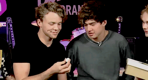 *기행주의* 락은 게이를 생성하는가? (락게이 모음) | 인스티즈