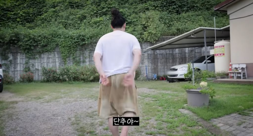 신발 물어 뜯은 고양이 찾아간 이영자 | 인스티즈