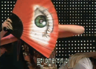 무당이 데뷔한 줄 알고 관객들 잔뜩 쫄았슨 하지만, 정말 신드롬 일으켰슨 | 인스티즈