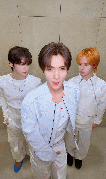 꼭 이런 챌린지 잘 하는 개그캐 아이돌들.gif | 인스티즈