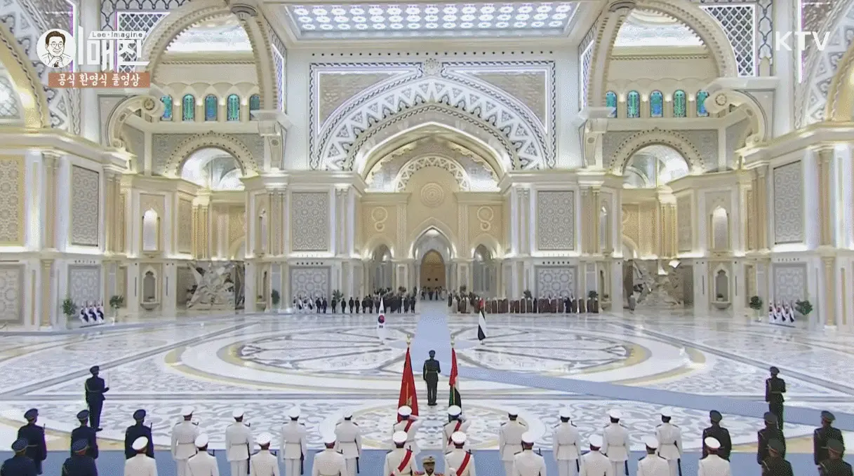 우리나라 언론은 안보여주는 잼프의 해외 의전수준.gif | 인스티즈